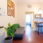10\' Duomo & Central Station Large Apartment