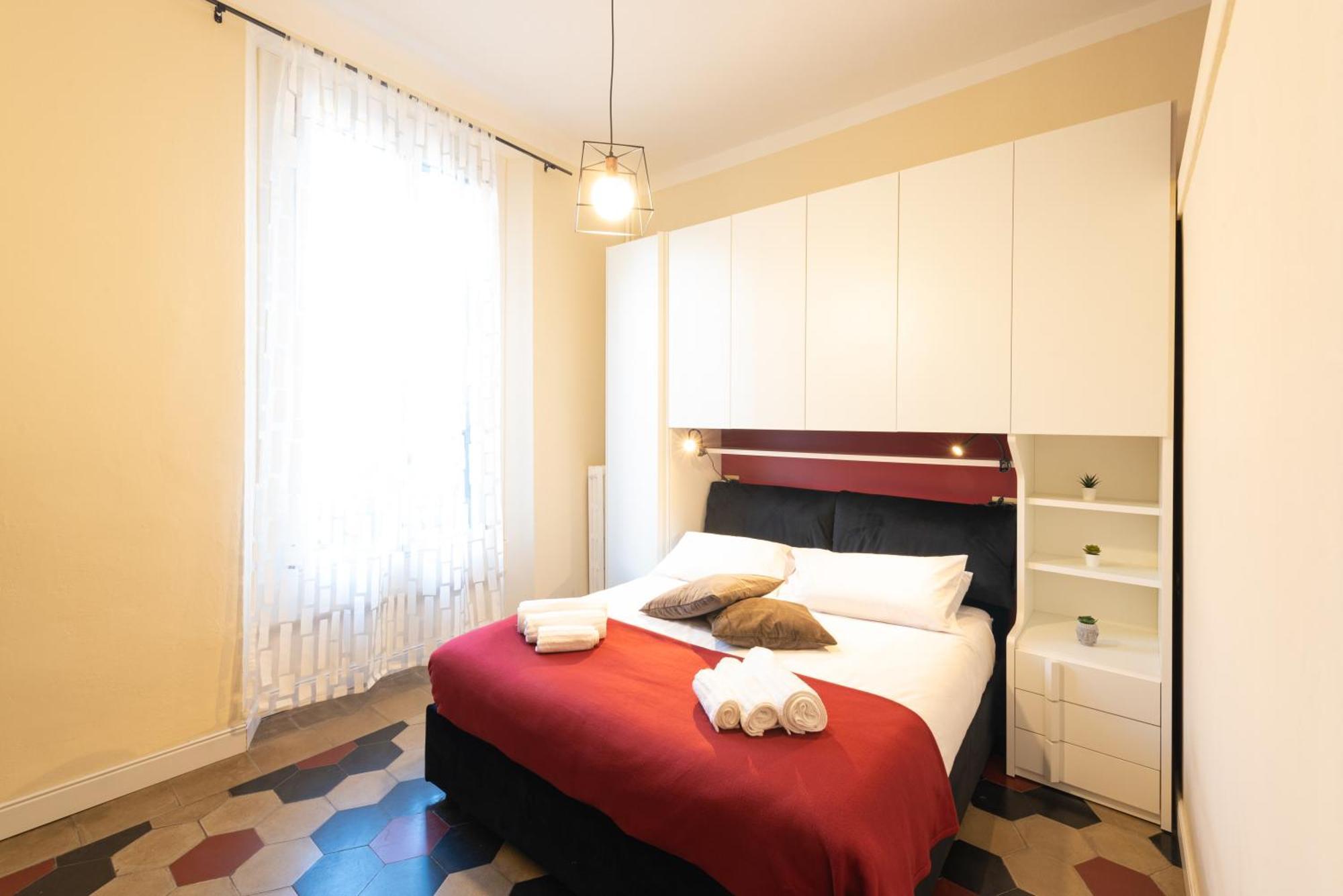 10' Duomo & Station Large Apartment Mailand